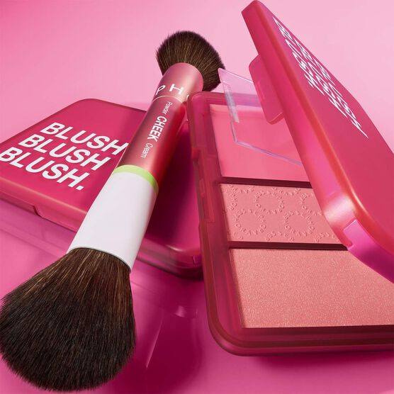 ESSENTIAL BRUSHES DUAL-ENDED CHEEK BRUSH